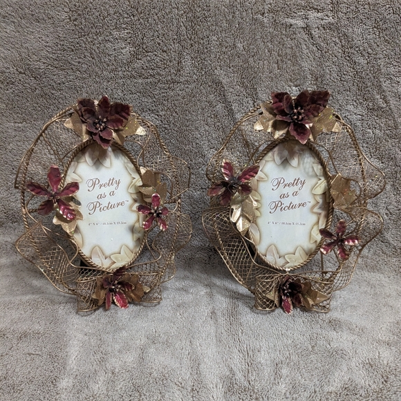 "Pretty as a picture" set of decorative picture frames - Picture 3 of 4